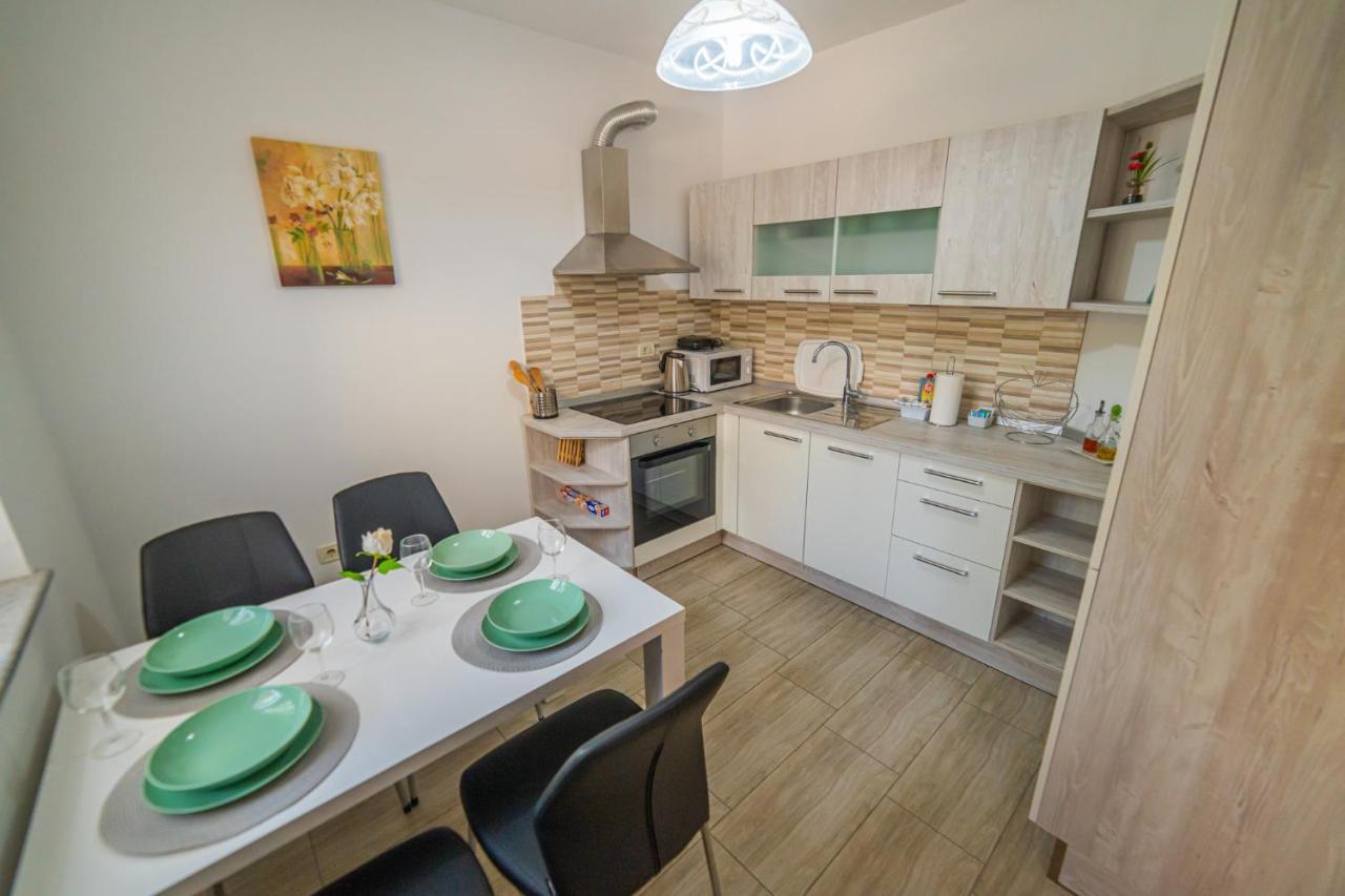 Harmony Inn Apartments בפורטורוז מראה חיצוני תמונה