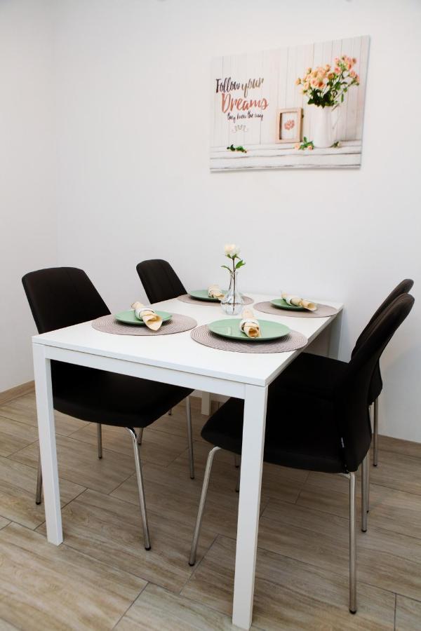 Harmony Inn Apartments בפורטורוז מראה חיצוני תמונה